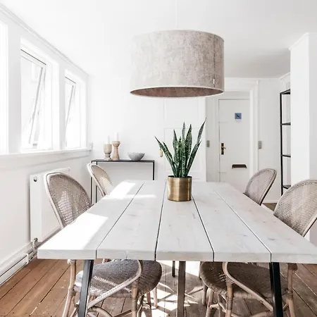 Apartament Cosy In City Centre *